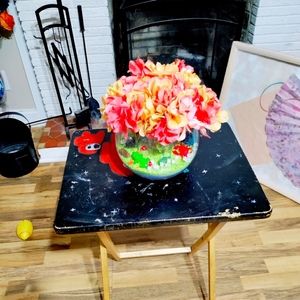 Artificial flower arrangement